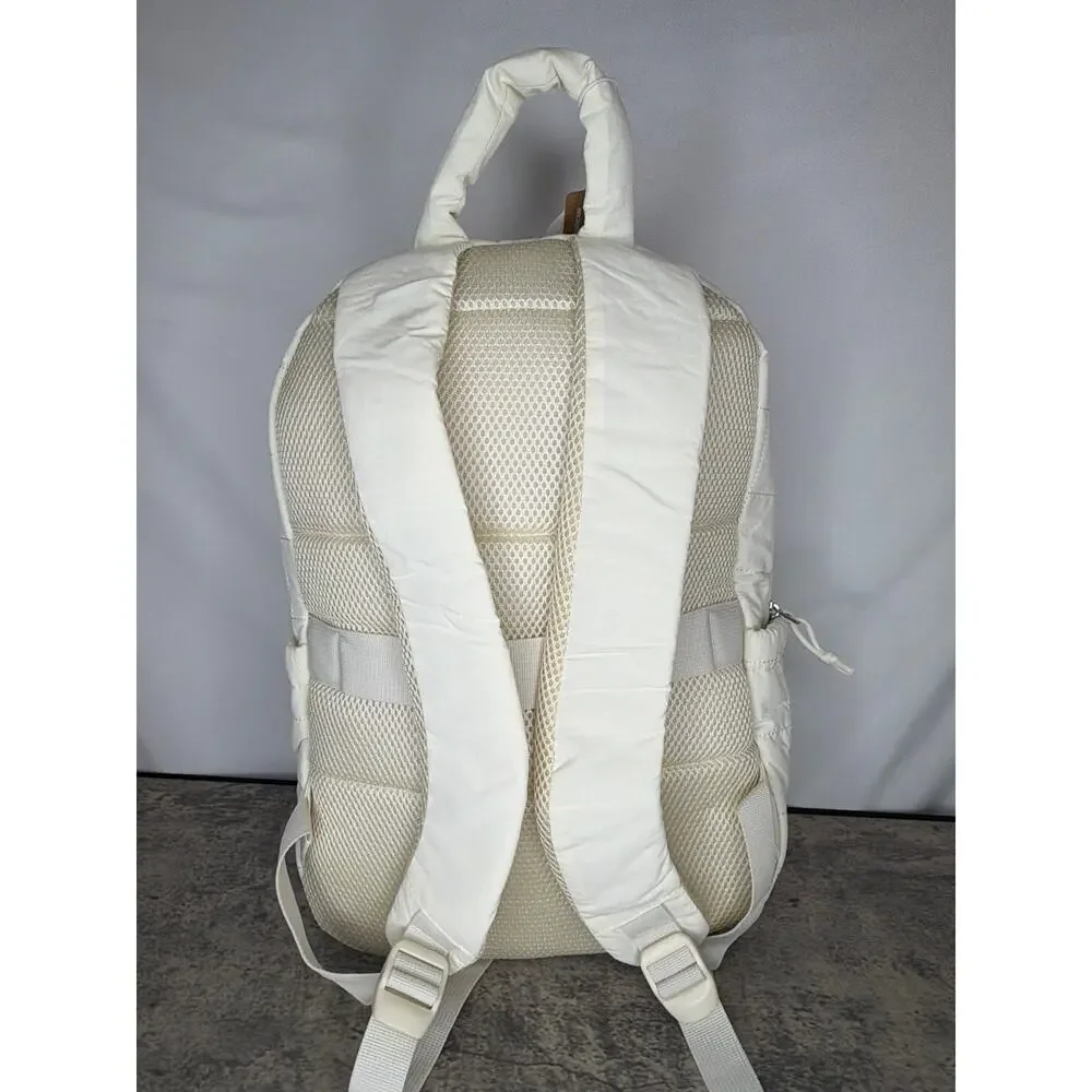 BAGSMART Travel Backpack, College Laptop Backpack, Personal Carry-on- Vanilla